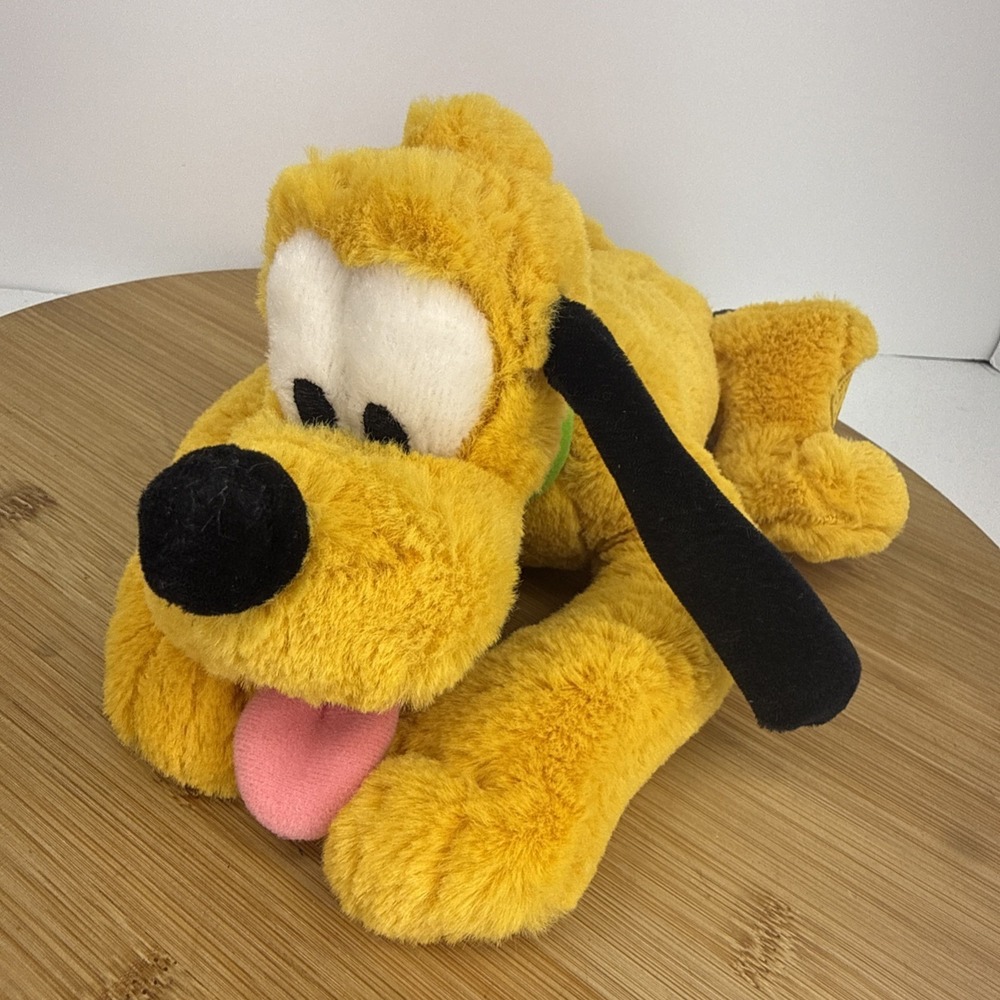 Disney Pluto Laying Down Plush Stuffed Animal Walt Disney World Parks Authentic
